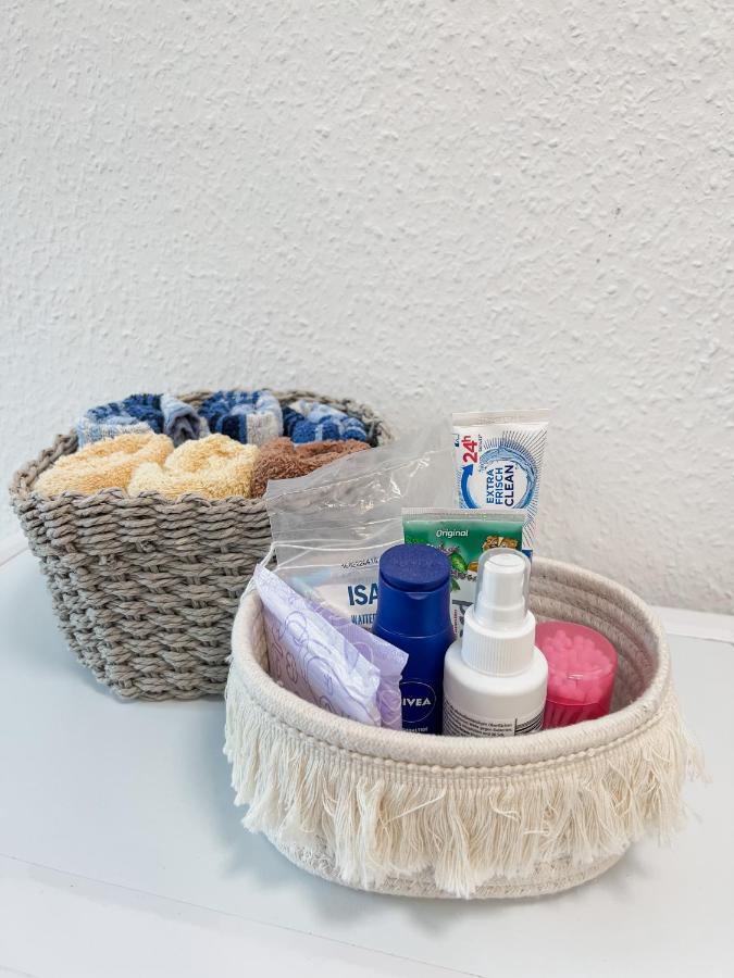 Schoene Helle & Gemuetliche Wohnung In Altstadtnaehe Erfurt Esterno foto