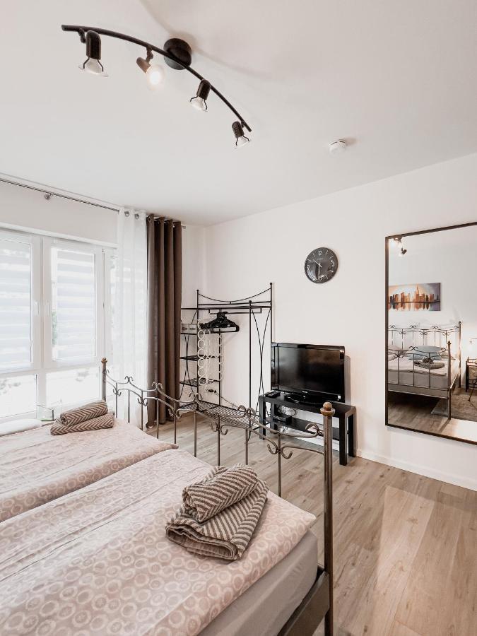 Schoene Helle & Gemuetliche Wohnung In Altstadtnaehe Erfurt Esterno foto